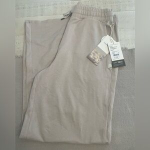 NWT Vuori bundle (size small)